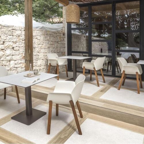 Sillón Nuez Outdoor Cuatro Patas Madera